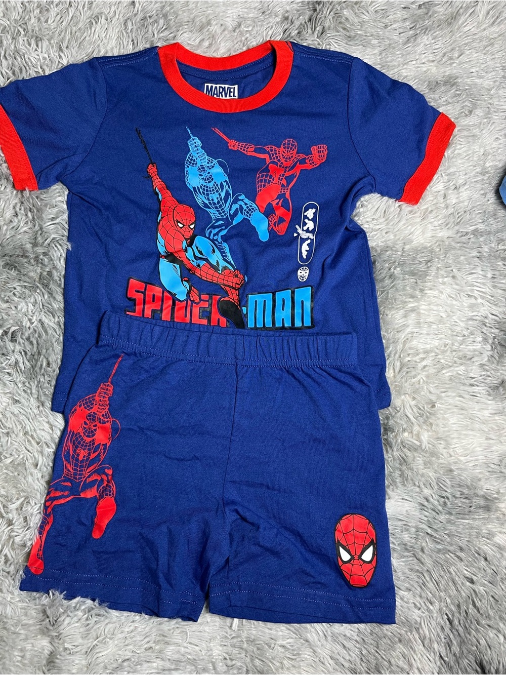 Spider-Man 2 Piece Set Boys 3T Marvel Superhero Outfit